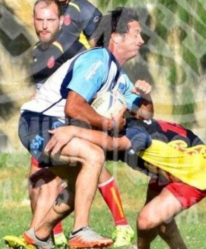 Nelson Taffarel jugando al rugby
