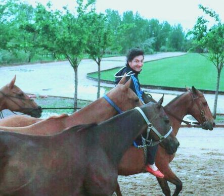 Nelson Taffarel a caballo, junto a otros caballos